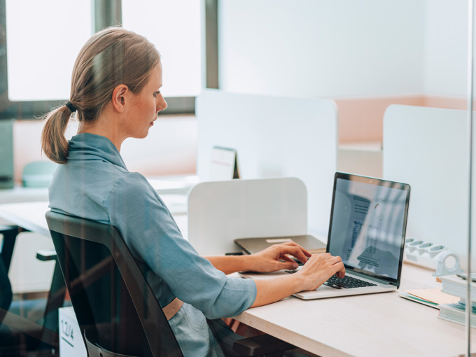 Femme affaires, fonctionnement, bureau